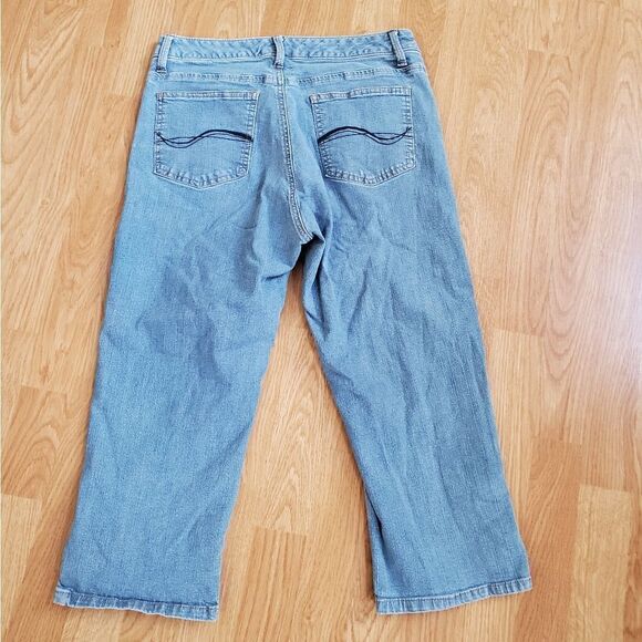 Lee Women's Lower On The Waist Cropped Jeans Blue Size 8 ..28 x 19 - Picture 4 of 12